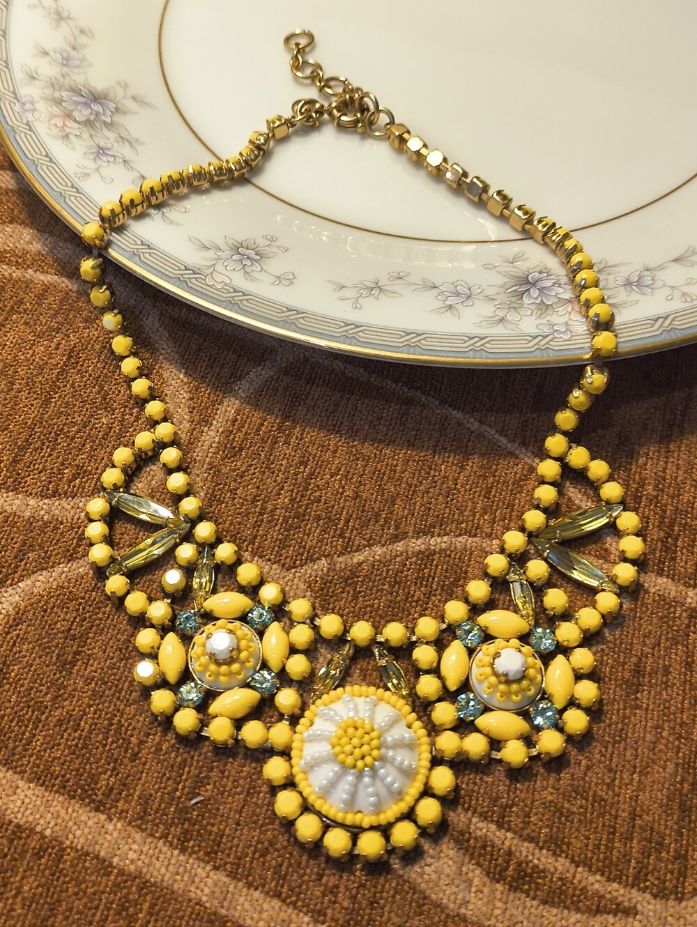 Vtg J Crew Radiant Blooms Necklace Citron Yellow Floral Bib Collar Crystals